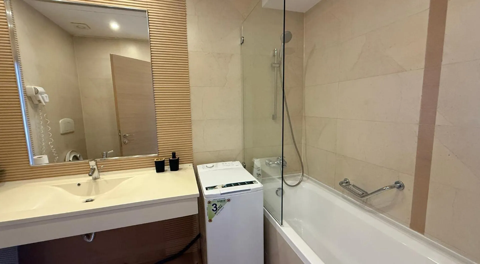 Apartment Cityview Studio Rin Grand Etaj 10 Parcare Inclusa Bucharest